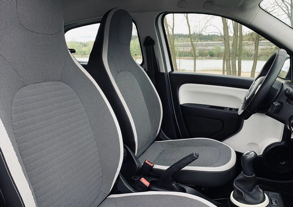 Renault Twingo cena 26300 przebieg: 68000, rok produkcji 2018 z Starachowice małe 596